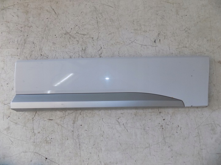 фото №1, Seat ateca fr 575 планка двері ліва зад 575854949g