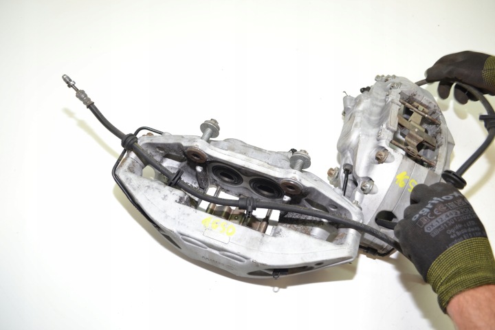 фото №16, Bmw g11 g12 730d 3.0d xdrive зажимы тормозные перед 44/374/36 комплект