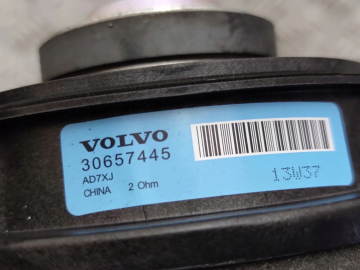 фото №6, Динамик передних левых дверь volvo v40 cross country 526 30657445 1.6l