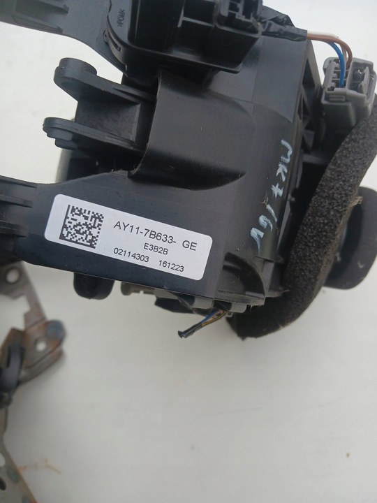 фото №6, Ford fiesta mk7 рестайлинг 16r. педали комплект 3 штуки ay11-7b633-ge