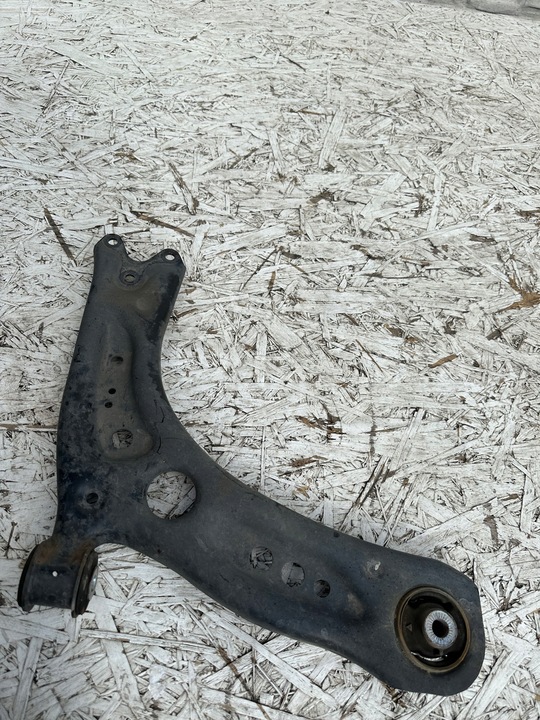 фото №1, Leon iii рестайлинг golf vii рычаг правые перед 5q0407152l