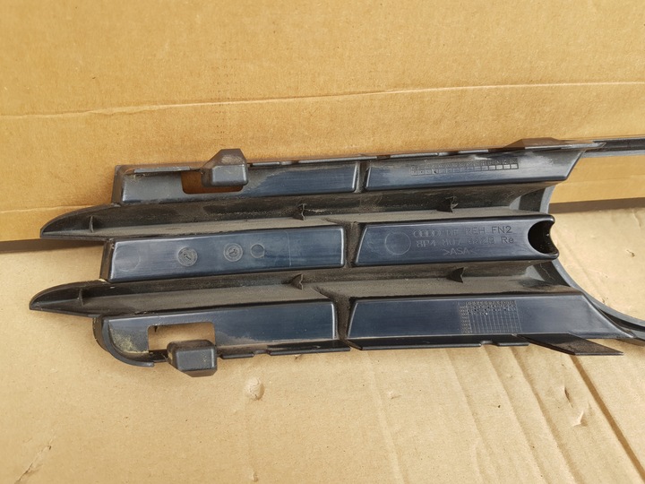 фото №14, Решётка правая бампера перед audi a3 8p / 8p4807682b / pod большой решётка радиатора / красивая