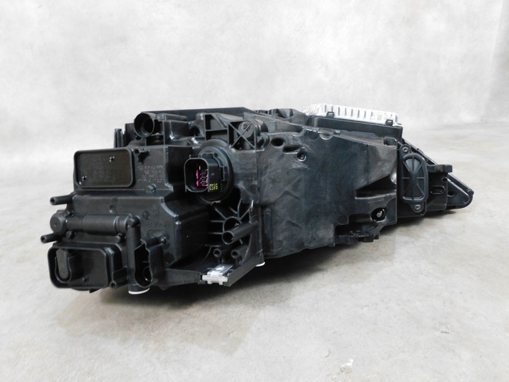 фото №11, Audi a8 d5 4n рестайлинг лампа правая matrix комплектная 4n0941036c новая!