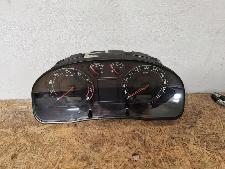 фото №1, Прилади спідометр  3u0920810c skoda superb i 1.8t 2.0 8v