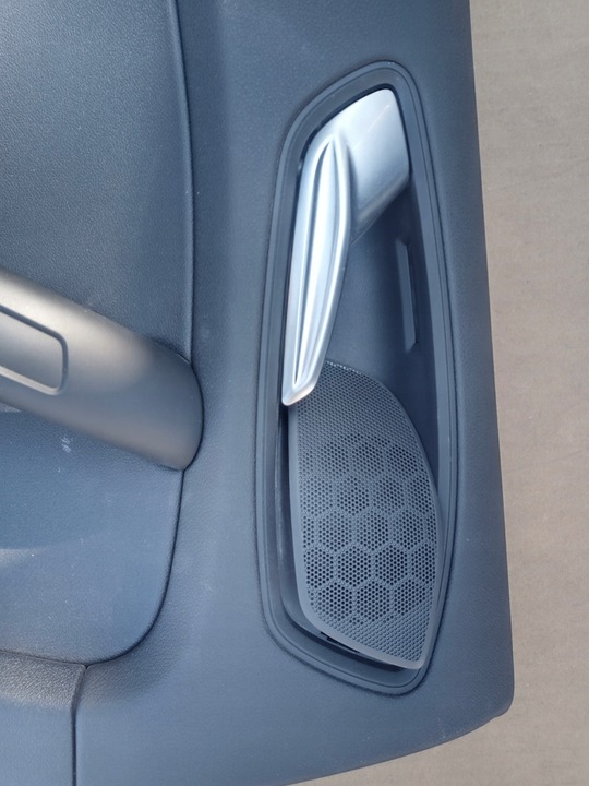 фото №3, Боковина дверь левый перед audi a1 sportback