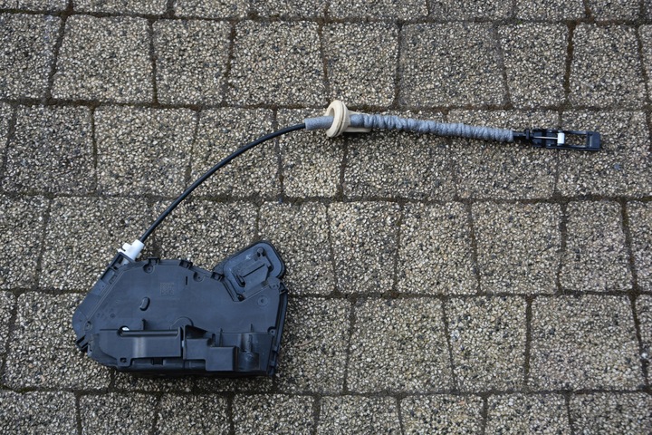 фото №1, Замок двері лівий зад vw passat b8 5ta839015d