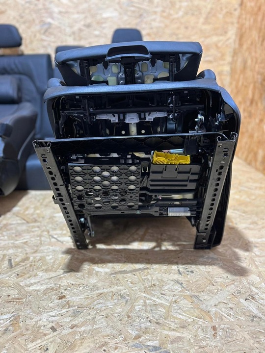 фото №11, Сиденья диван средство обшивки кожа bmw x5 g05 м-пакет