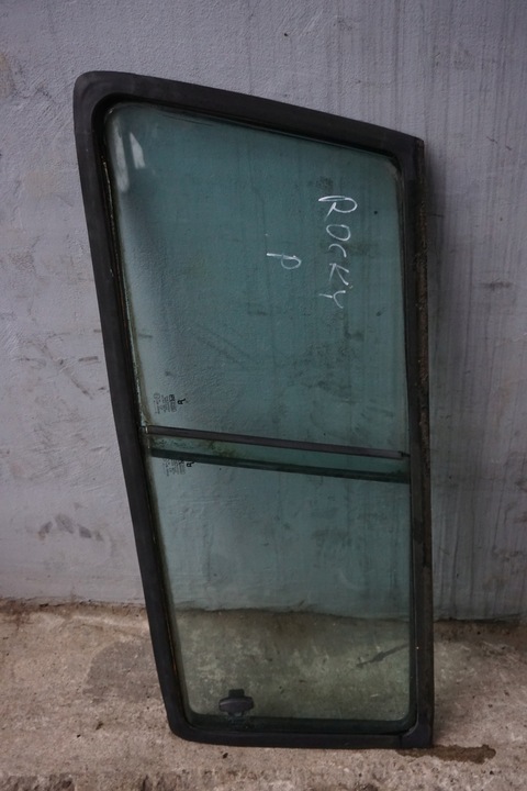 фото №1, Daihatsu rocky скло кузовна права з жорсткий дах