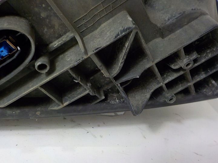 фото №11, Nissan qashqai j10 ксенон рестайлинг лампа левая перед передняя uk 1ll010335-33