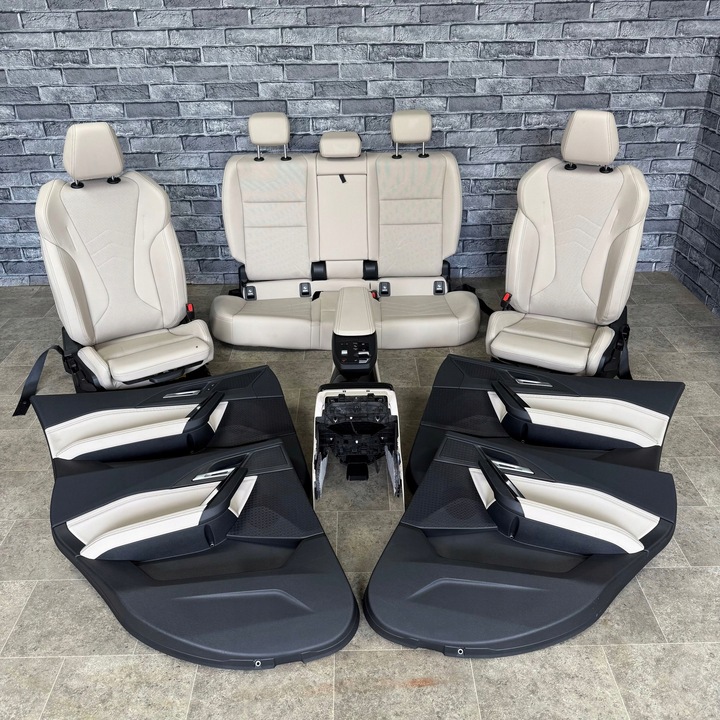 фото №1, Bmw x1 u11 салон сиденья диван обшивки спортивные сиденья sensatec бежево-серый механическая коробка передач