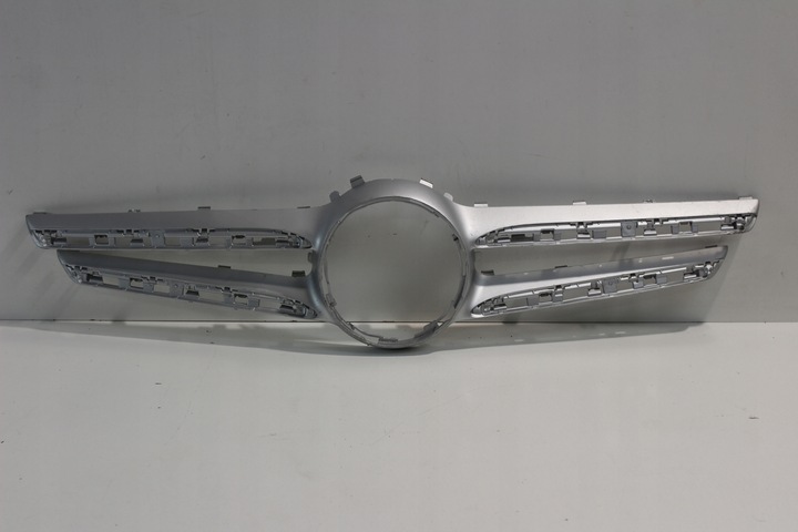 фото №1, Решётка радиатора накладка na решётка радиатора mercedes e-klasa 213 w213 сцепление a2138880160