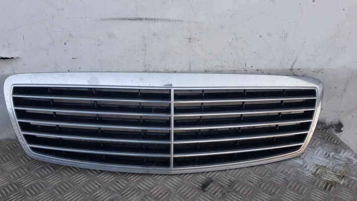 фото №11, Mercedes w211 решётка радиатора a2118800583