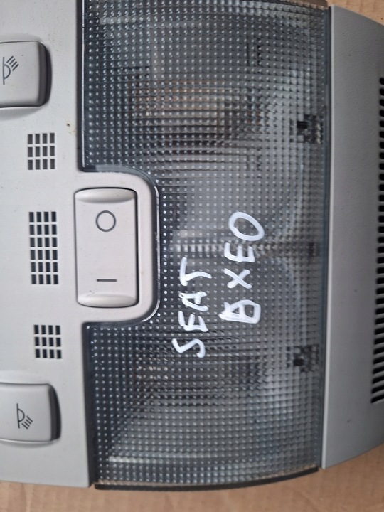 фото №5, Seat exeo лампа стеля
