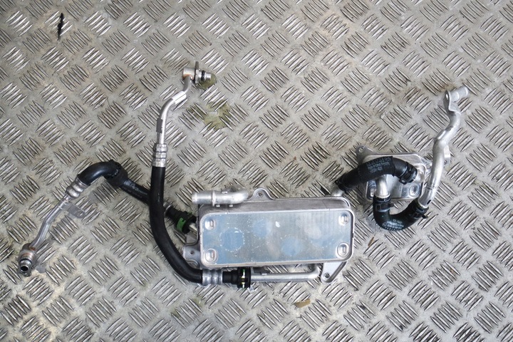 фото №1, Радиаторов масла audi q7 q8 4m 4m0121449ed