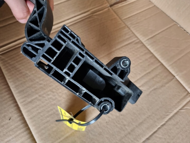 фото №7, Педаль газа 51801577 0280755105 fiat fiorino qubo bipper nemo 1.3 16v m-jet