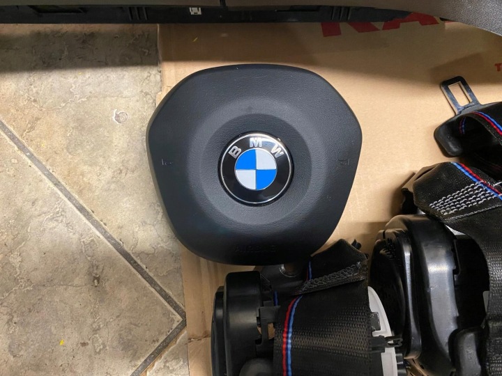 фото №5, Консоль подушка ремни комплект bmw x1 u11 кожа