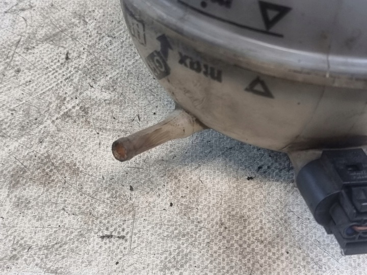 фото №9, Бачок расширительный oem номер 6n0121407b vw lupo 1.4 mpi