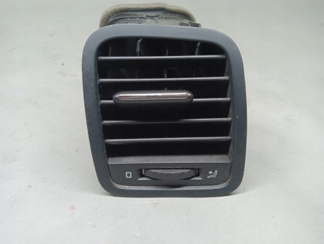 фото №9, Решітка повітропровід права skoda yeti 5l0819702