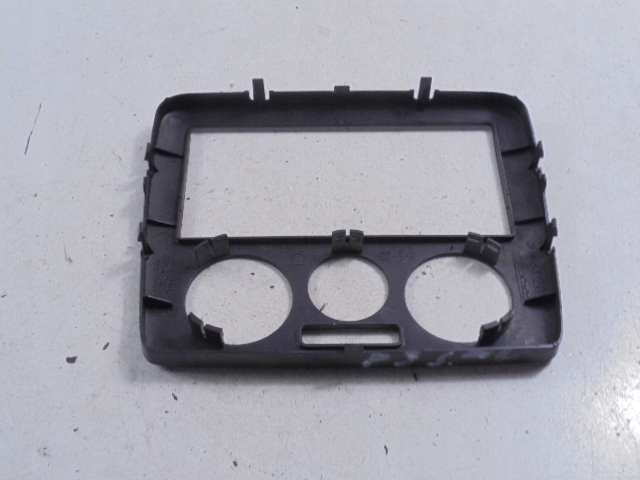 фото №5, Skoda octavia i 1u захист корпус рамка радіо 1u0858071