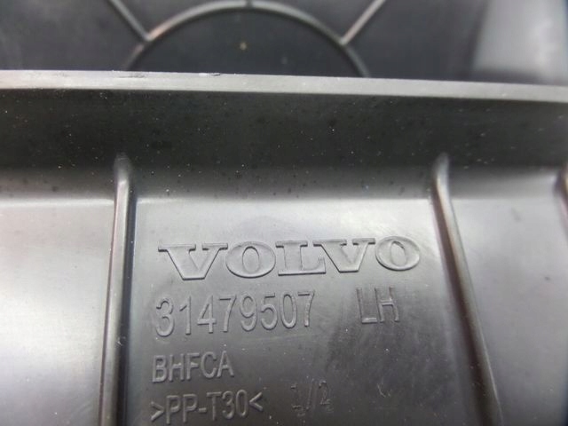 фото №5, Volvo xc40 забірник  повітря 31479507