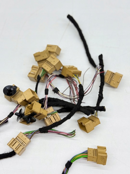 фото №10, Audi volkswagen seat skoda штекер роз'єм з'єднувач + шланг 8k0972416