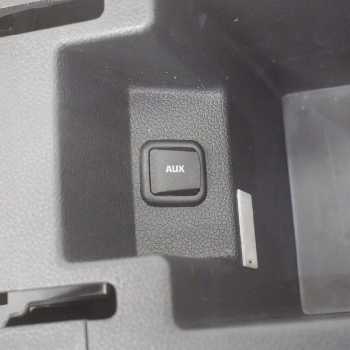 фото №7, Консоль капот skoda superb ii 3t4 3t0863241d 10676010 1.6l 77kw 2012