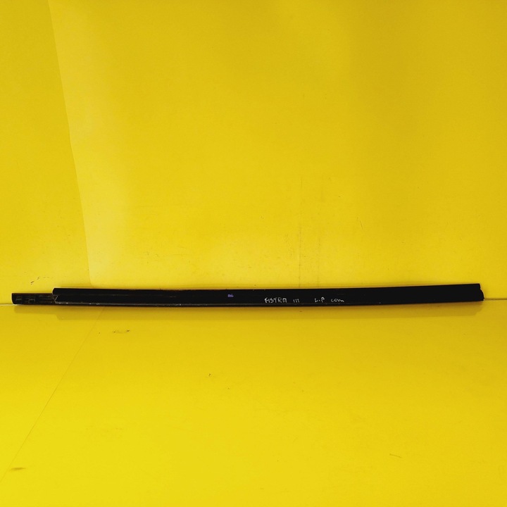 фото №6, Планка накладка левый перед opel astra h универсал 024468033 nr17