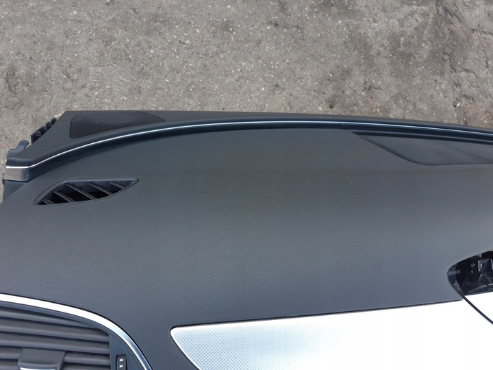 фото №12, Audi a6 c7 панель роздавальна консоль капот uk