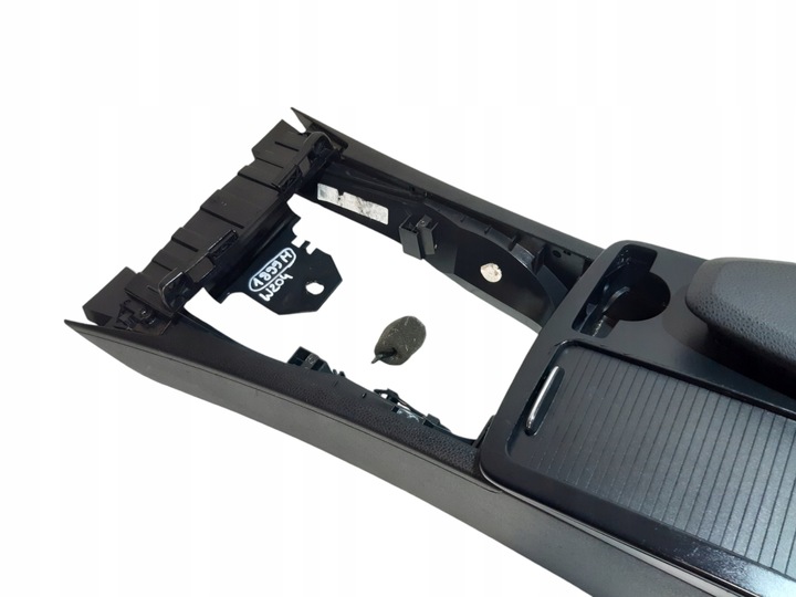 фото №10, Туннель средний подлокотник w204 uk a2045401307 a2048200015 a2046800150