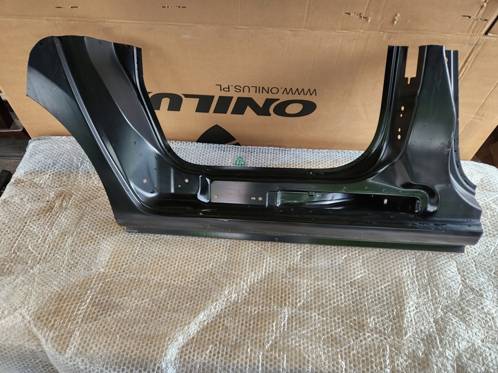 фото №1, Renault kangoo iii порог стойка правые 08-21 новый оригинальный