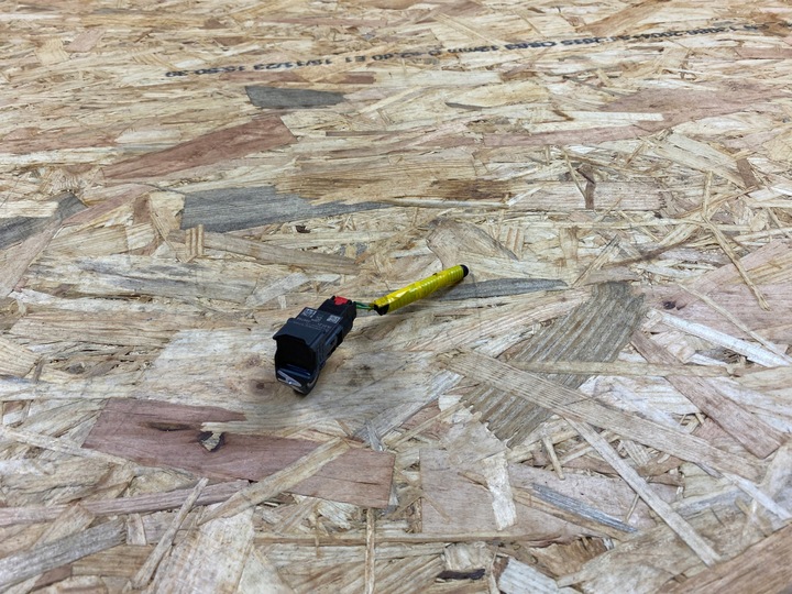 фото №7, Датчик удару ударний штекер fiat 500 alfa romeo giulia 51980610