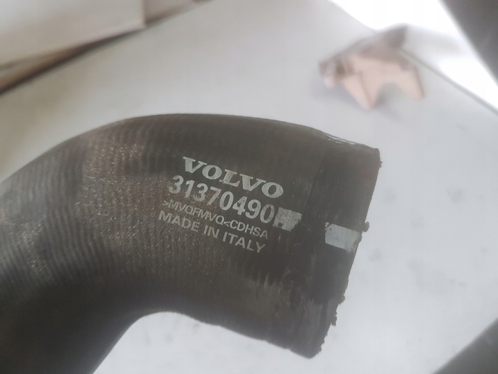 фото №5, Volvo xc60 i рестайлинг 2.4 d5 клапан турбины труба