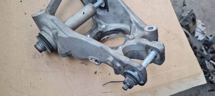 фото №11, A7 4g поворотна опора права праве зад 8r0505432f quattro a6 c7 4g