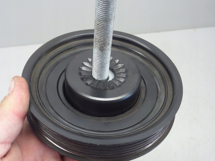 фото №5, Колесо ременное вала винт fabia iii 1.0 mpi chyb 14-