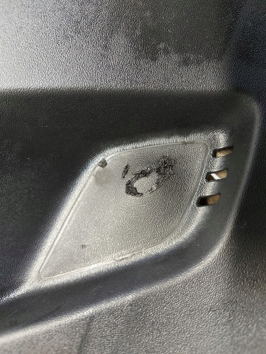 фото №5, Porsche taycan gts 9j1 2023r защита ремня передней верх 9j1863082b