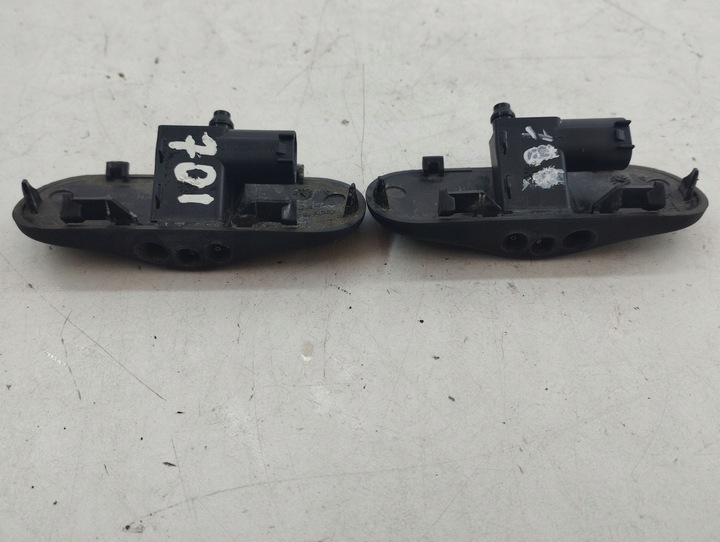 фото №7, Audi a7 s7 4g 2011 комплект насадка склоомивача скла передній / лобовий