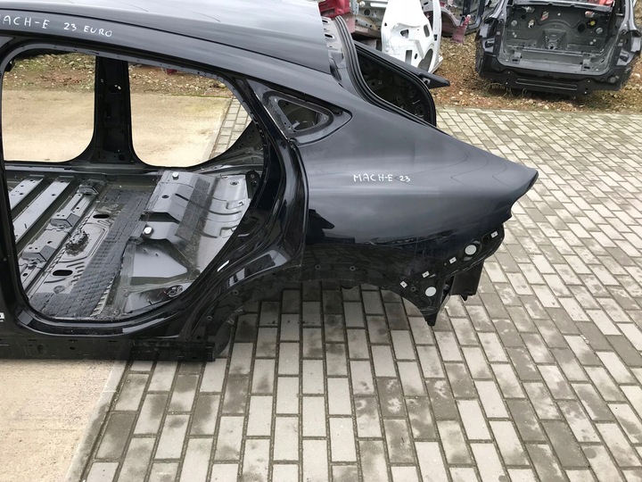 фото №1, Ford mustang mach-e 2022 2023 2024 чверть крило лівий зад задня