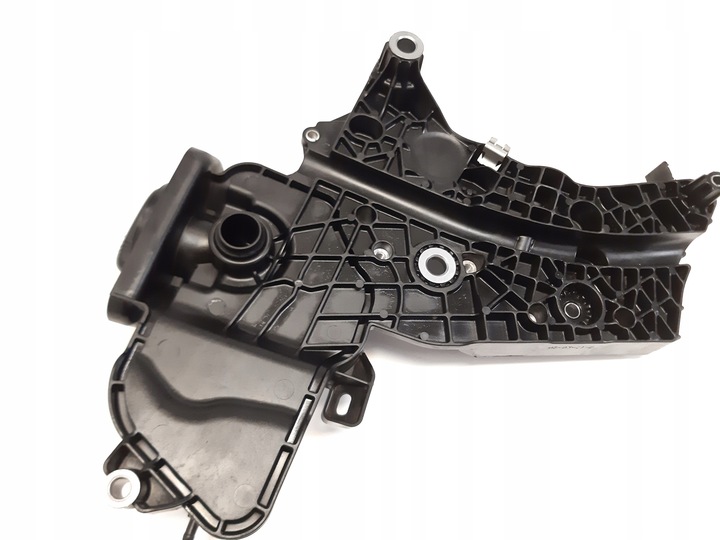 фото №6, Заливная горловина масла вентиляция картера nissan 2.3dci 152577731r ys23 f282