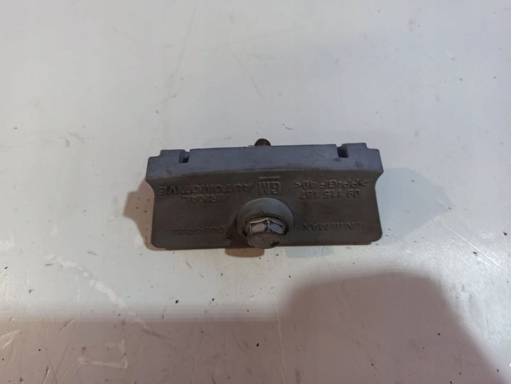 фото №5, Opel vectra c 2004 корпуса аккумуляторов