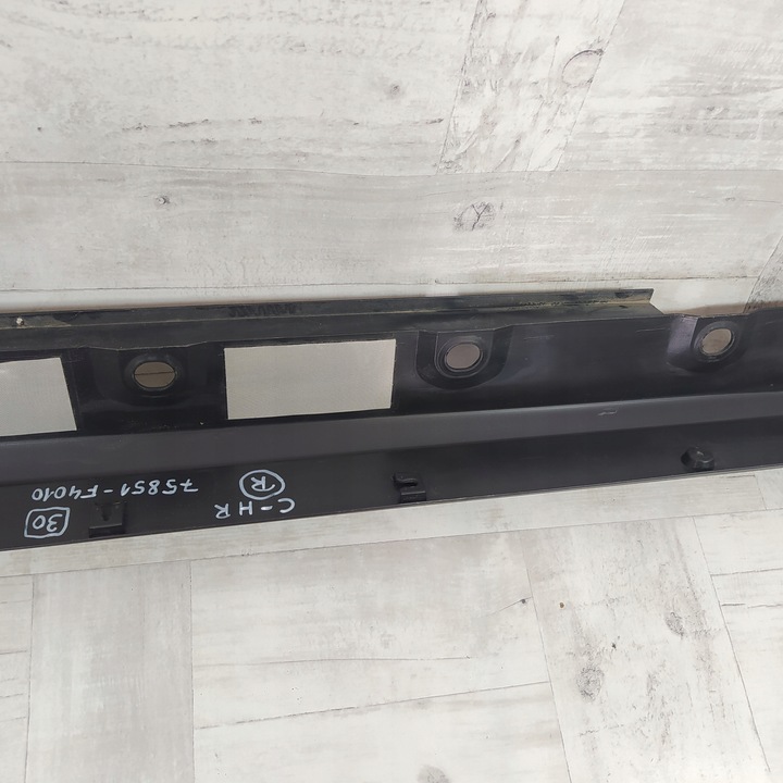 фото №9, Toyota c-hr планка порогова накладка права 75851-f4010