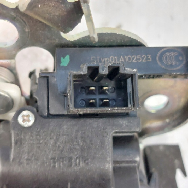 фото №6, Skoda fabia 3 iii универсал замок крышки багажника 8r0827505a