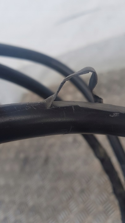 фото №10, Mercedes w211 шланг плюсовой кабель a2115407907