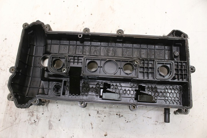 фото №8, Кришка клапанів l50210210 mazda 5 рестайлінг 2.0 16v