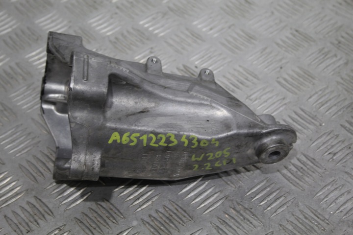 фото №1, Лапи кріплення двигуна c-klasa w205 a6512234304