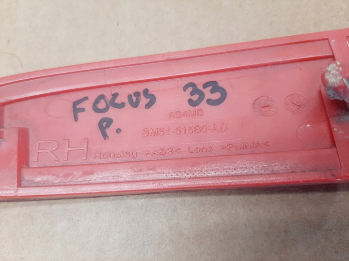 фото №5, Лампа відбивач правий + лівий бампер зад ford focus iii mk3 універсал 2011-2015