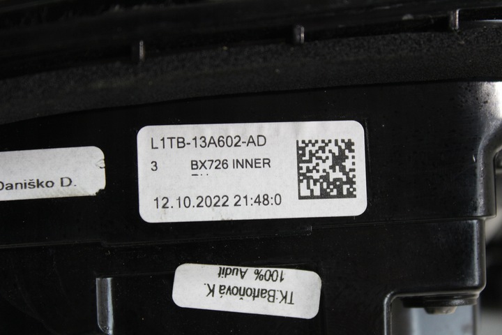 фото №7, Лампа правая зад w крышка багажника ford puma mk2 ii led l1tb-13a602-ad