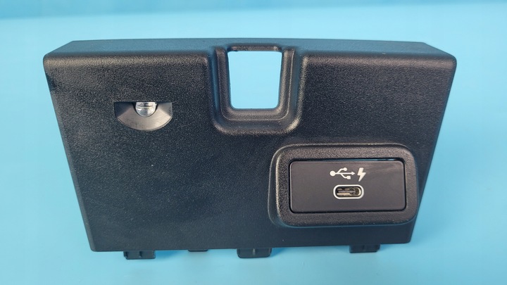 фото №11, Bmw 3' g20 330e 21r гнездо port usb защита туннеля 6807232 8711939