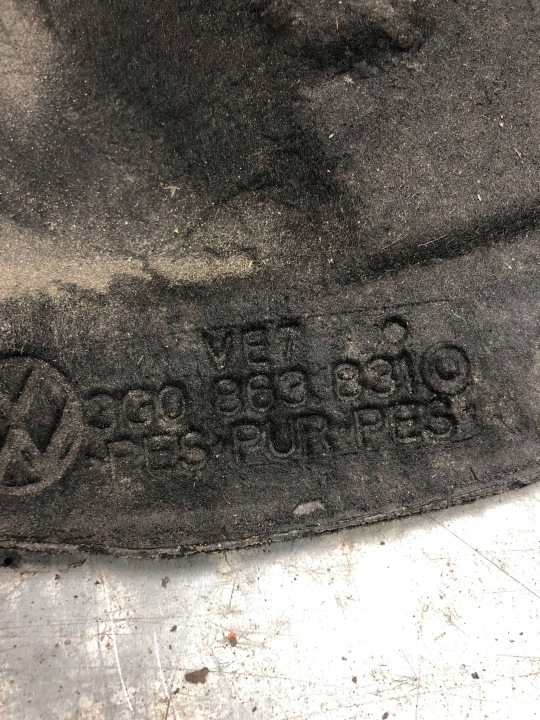 фото №8, Шумоизоляция капота крышки vw passat b8 3g0863831