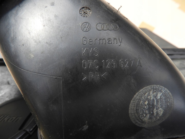 фото №6, Корпус фільтра повітря 7c0133837b audi a8 d3 s8