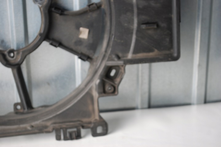 фото №10, Корпус вентилятора nissan note 1.4b 1831443000